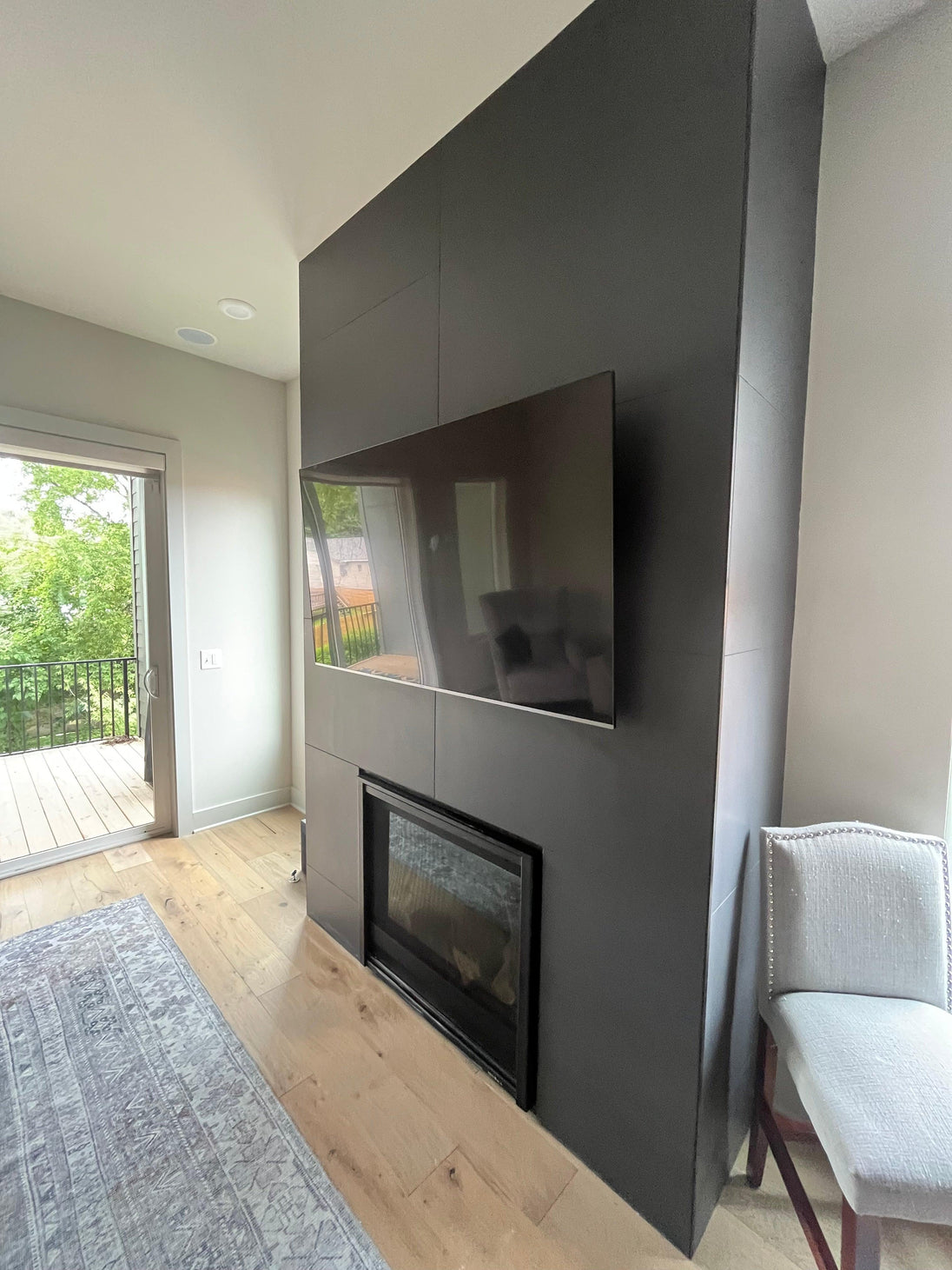 LG TV Mounting Service.